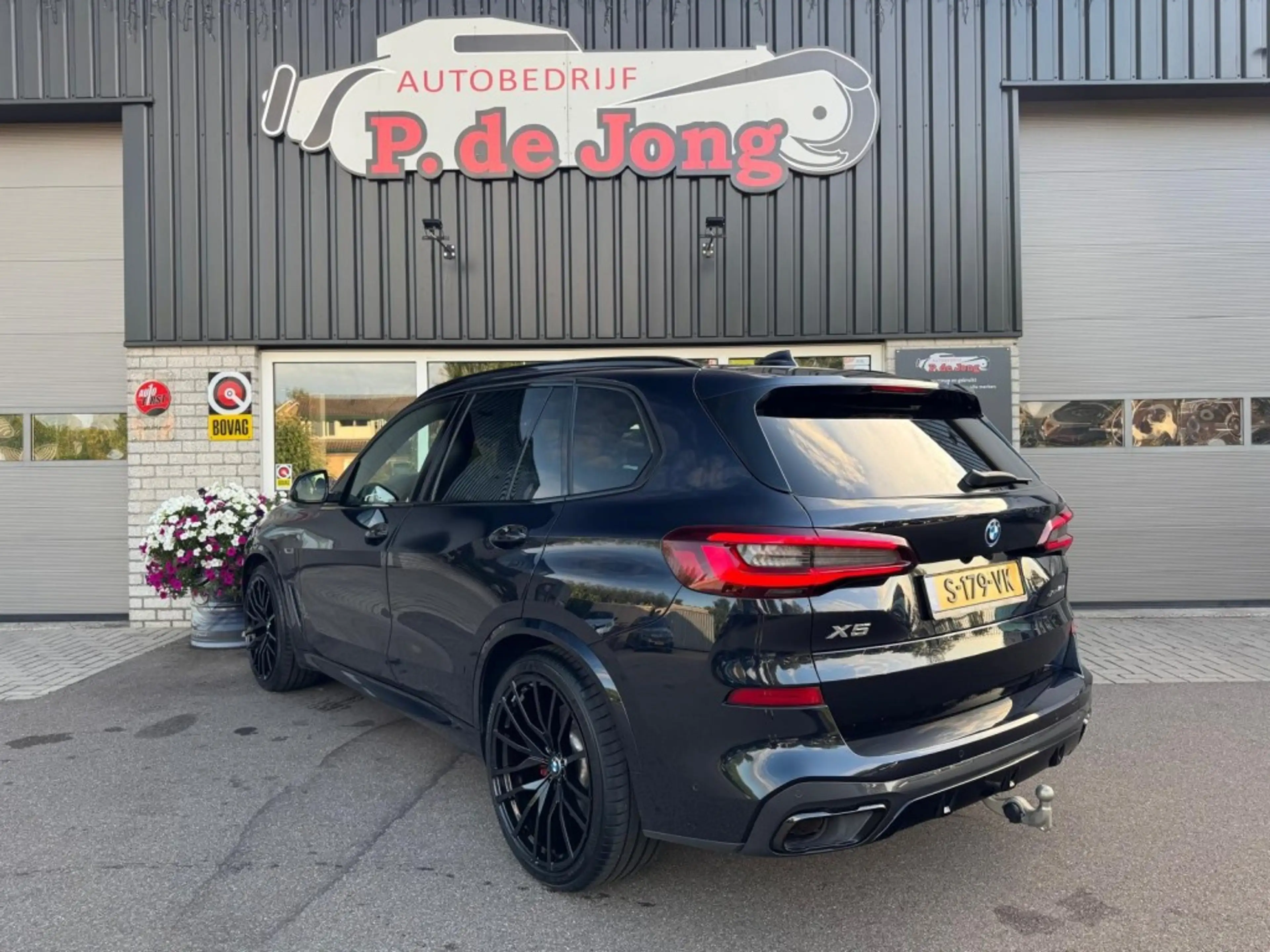 BMW X5 45E M-Sport Bowers & Wilkins Pano Softclose Laser — photo 23
