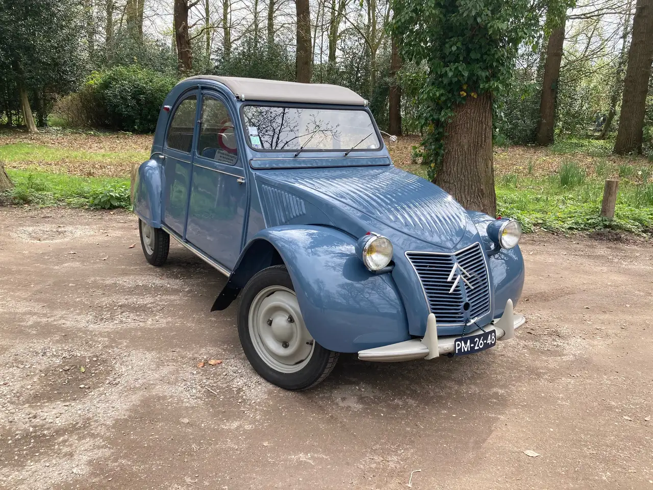 Citroen 2CV AZ, foto 1