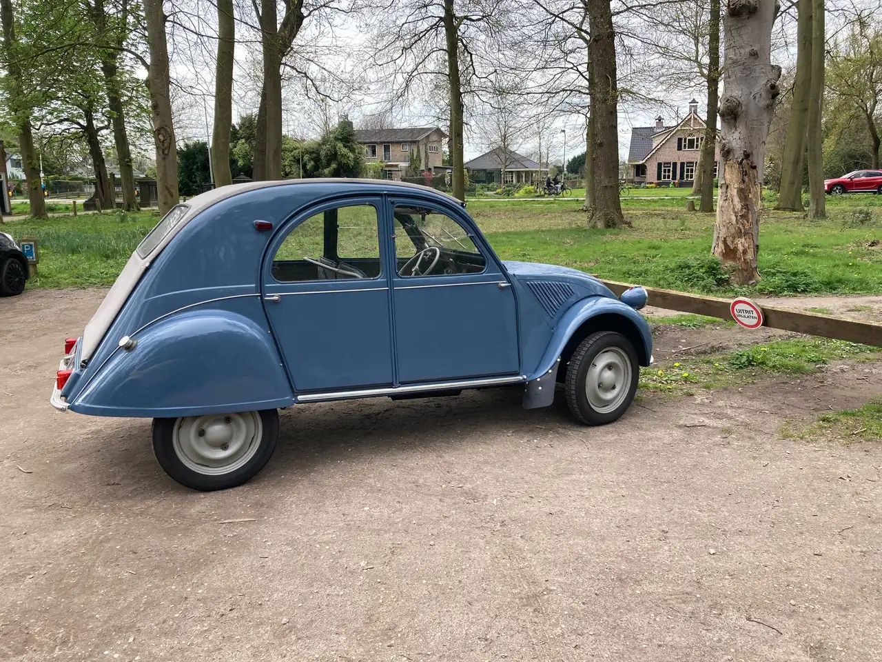Citroen 2CV AZ, foto 3