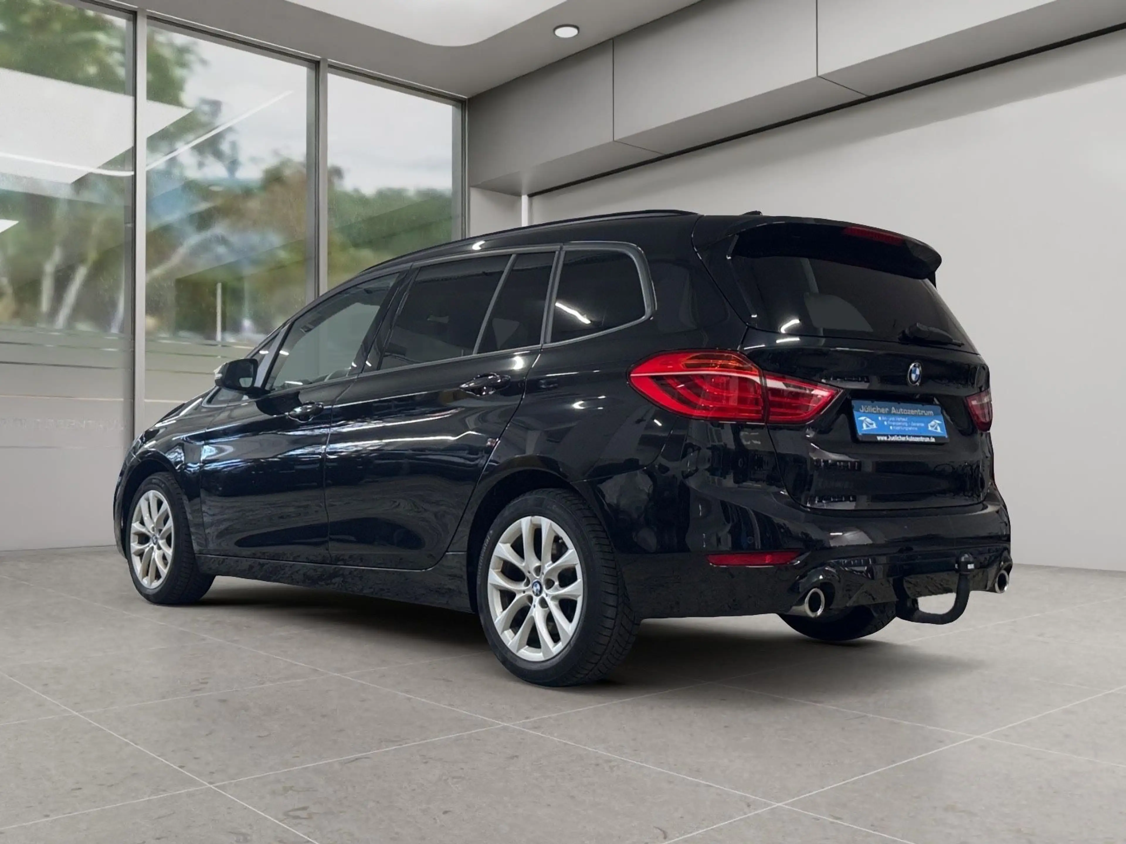 BMW 220 d Gran Tourer xDrive Sport Line, Rentner — photo 6