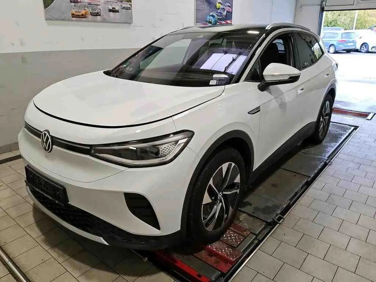 Volkswagen ID.4 PRO PERF. 82 kWh +AHK +360° +HuD +CARPLAY +19" +I Weiß - 2