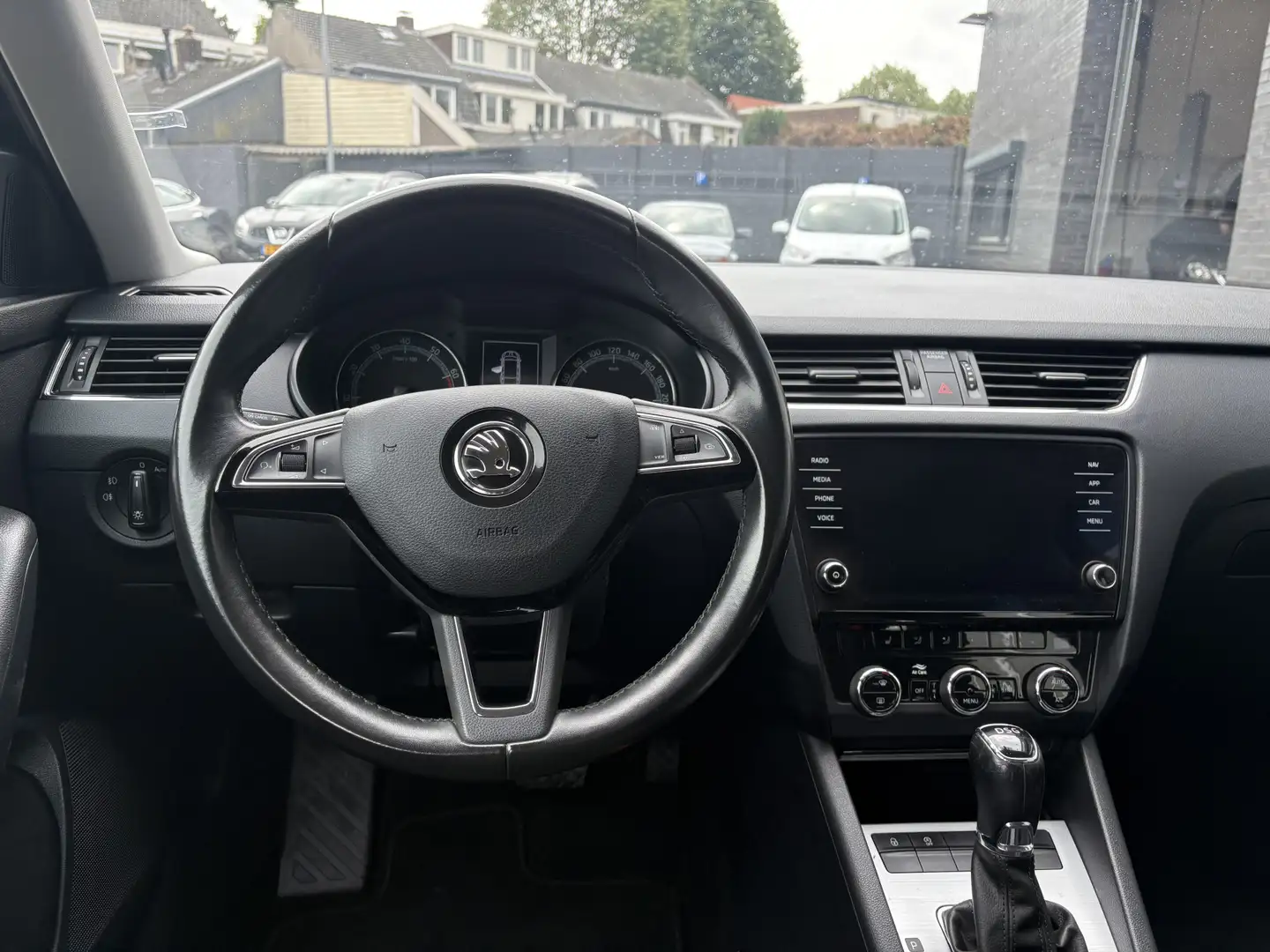 Skoda Octavia Combi 1.5 TSI Greentech Business Edition, climate/ Noir - 2