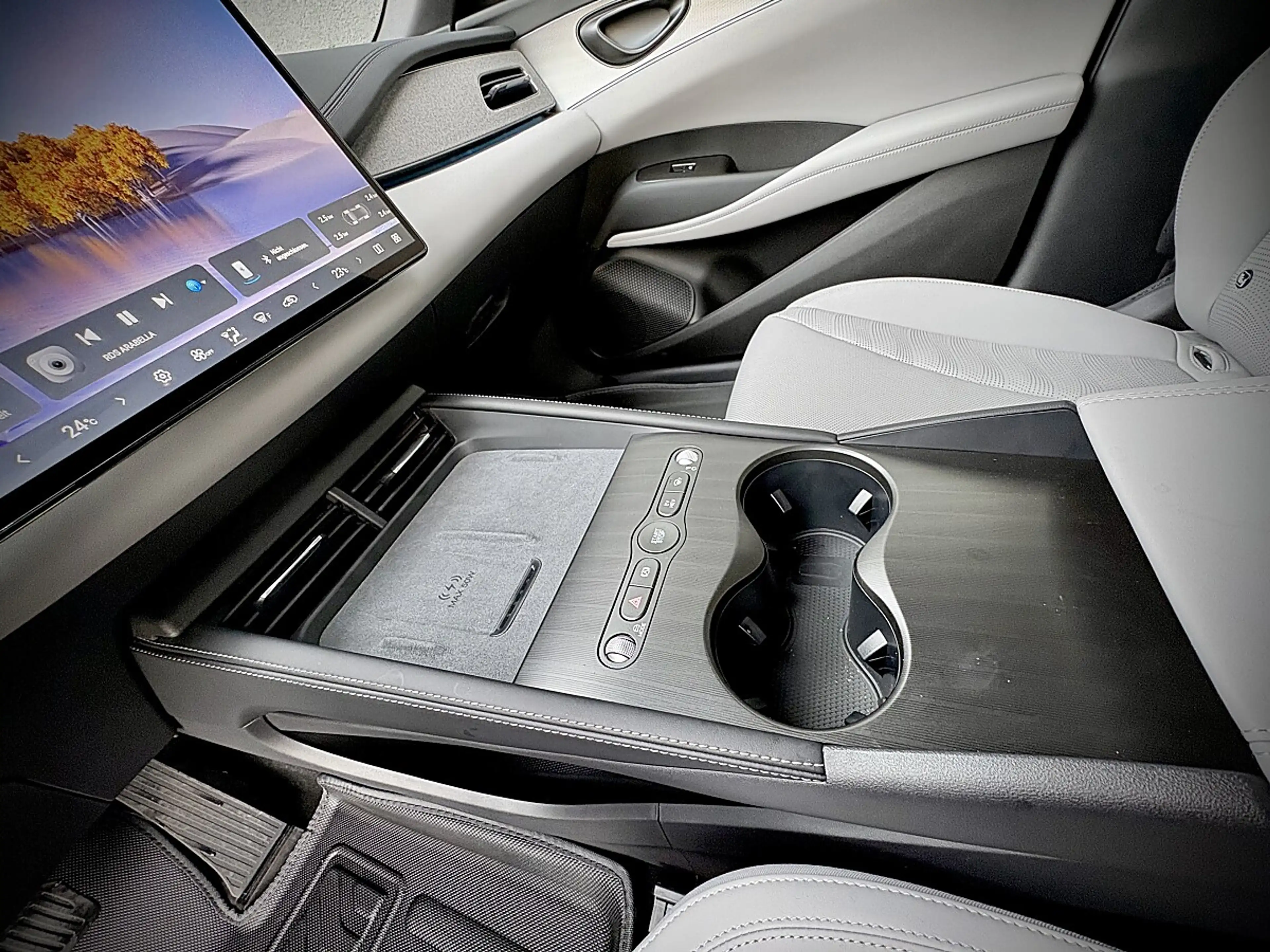 BYD Seal 6 DM-i Touring Comfort PHEV 19kWh 212PS LEASING A... — photo 13