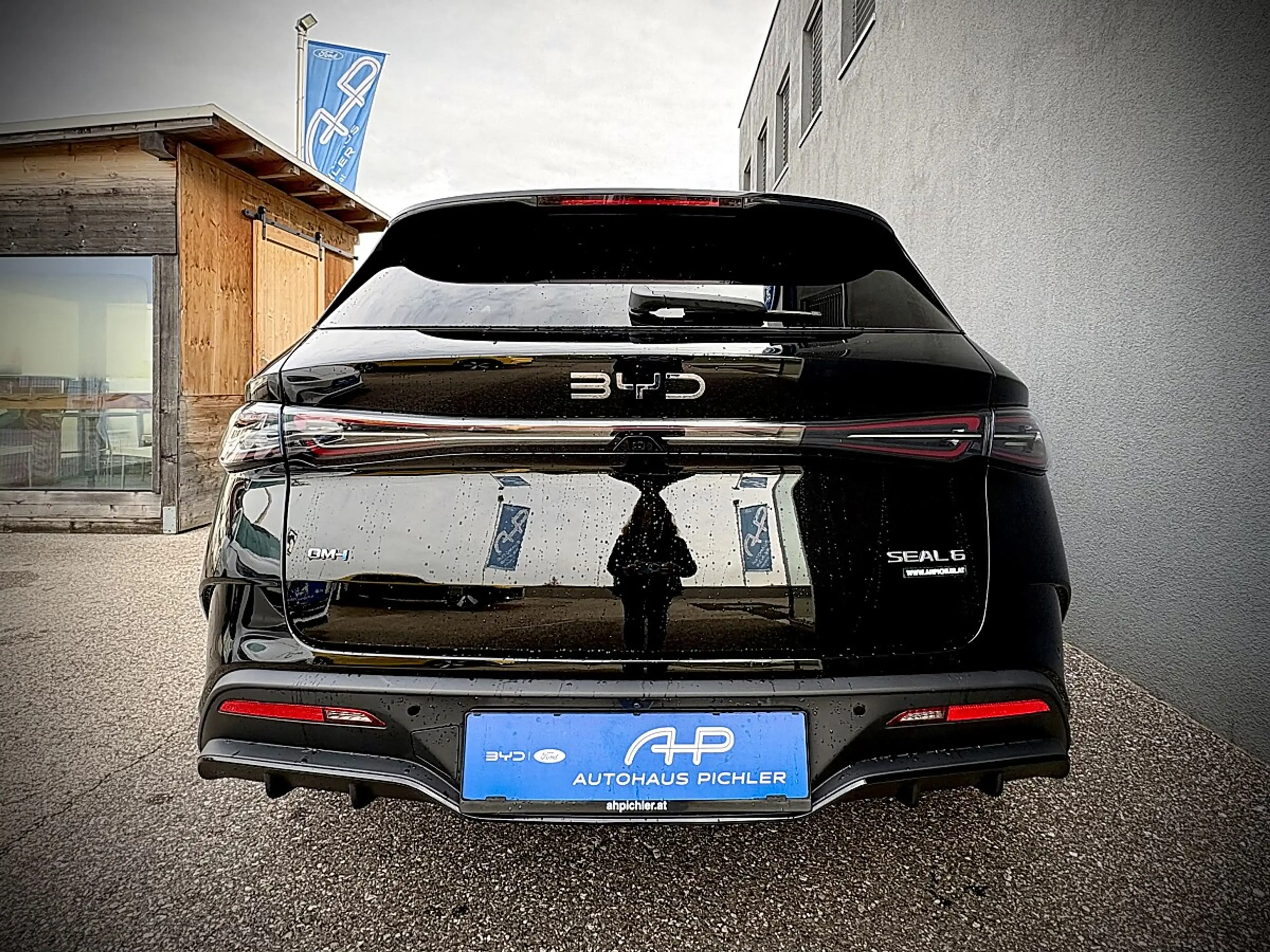 BYD Seal 6 DM-i Touring Comfort PHEV 19kWh 212PS LEASING A... — photo 15