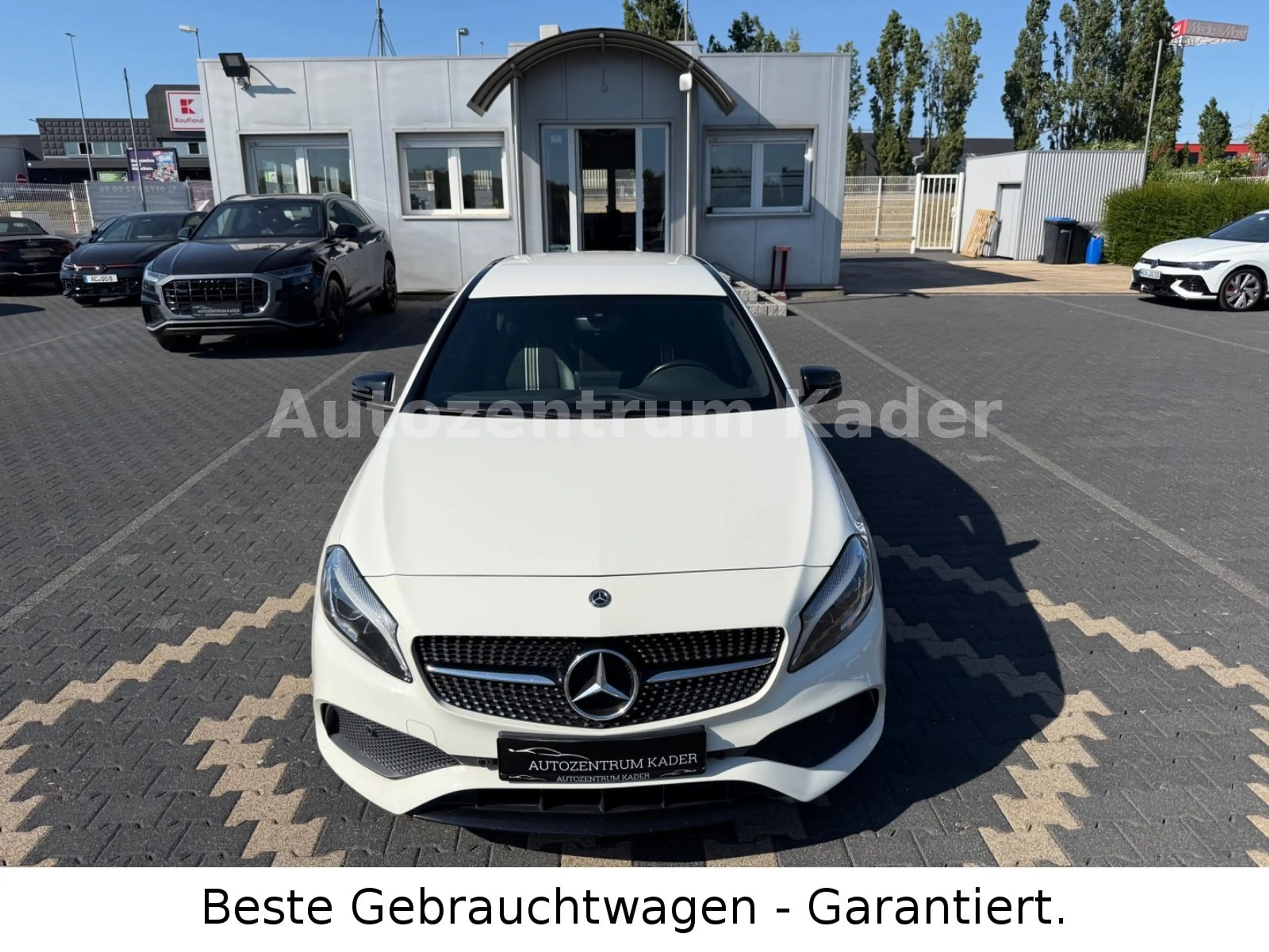 Mercedes-Benz A 200 Peak*AMG Line*LED*Navi*PDC*Night Paket* — photo 2