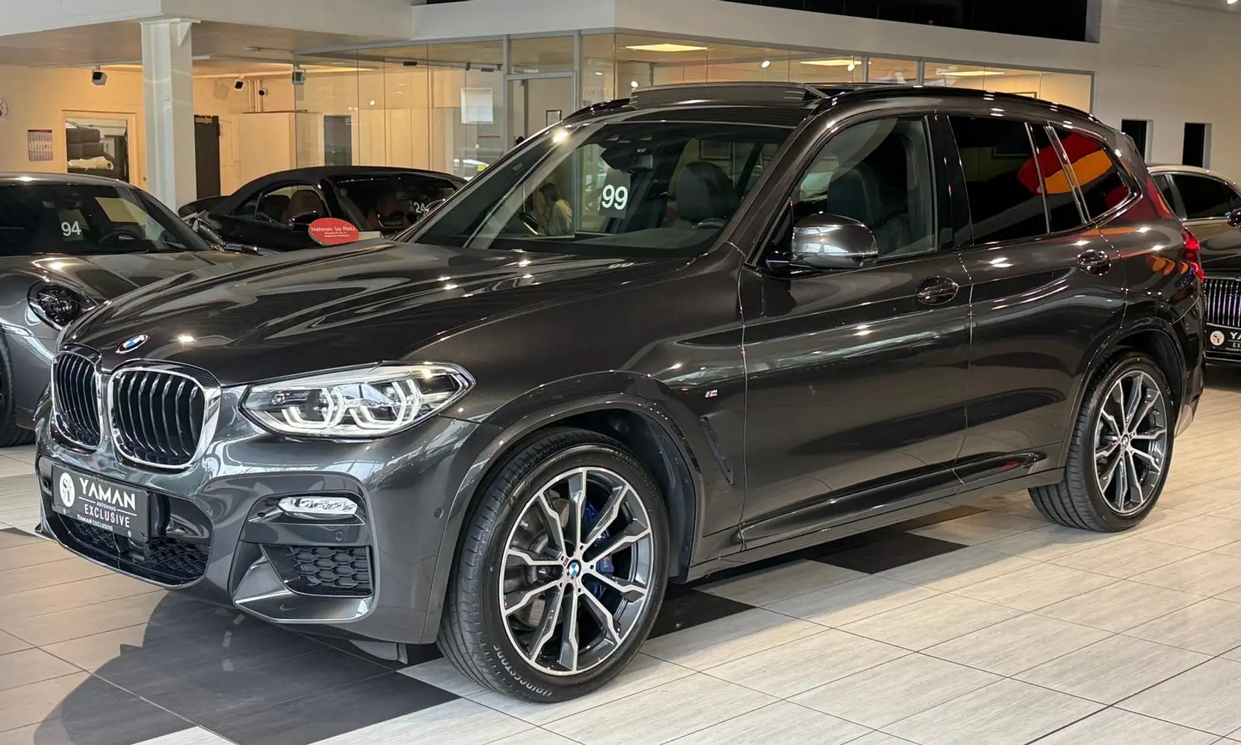BMW X3 xDrive 30 d M Sport*Pano*HuD*StHzg*AHK*ACC Gris - 1