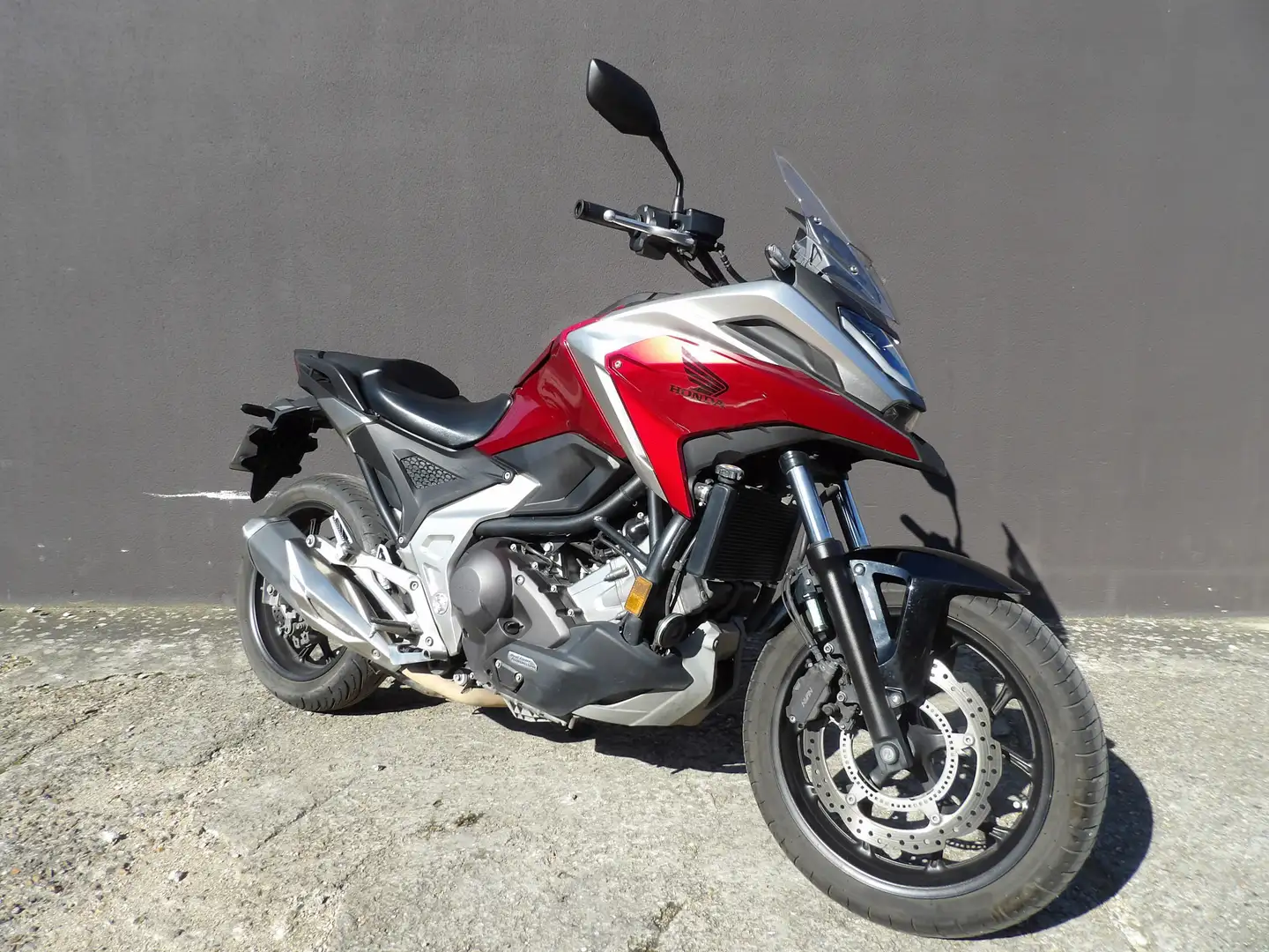 Honda NC 700 Rouge - 2