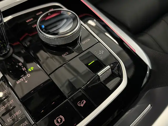 BMW X7 xDrive40d M-Sport Aut.*Panorama*360°*Bowers&Wil Ansicht 32