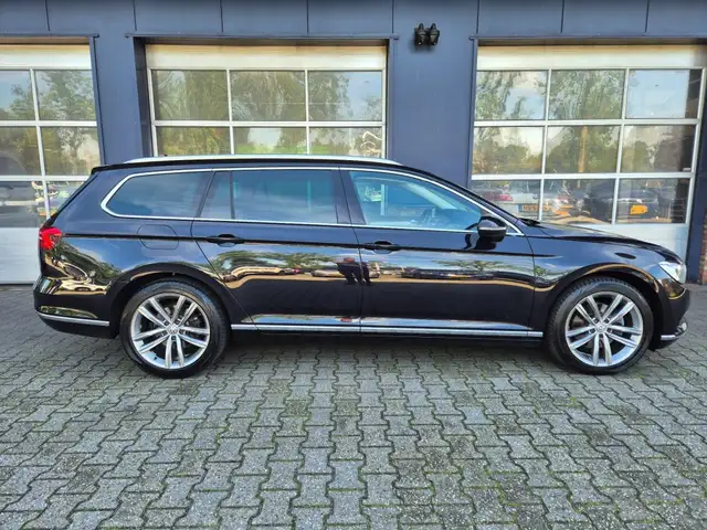 Volkswagen Passat view 7