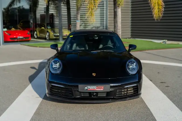 Porsche 911 view 2