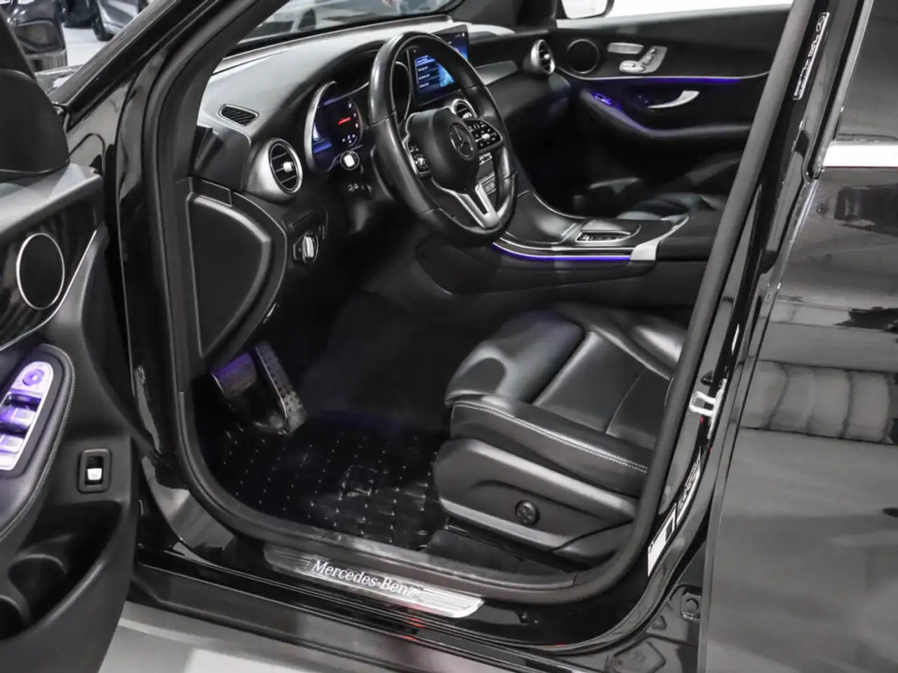 Mercedes-Benz GLC снимка Mercedes-Benz GLC
