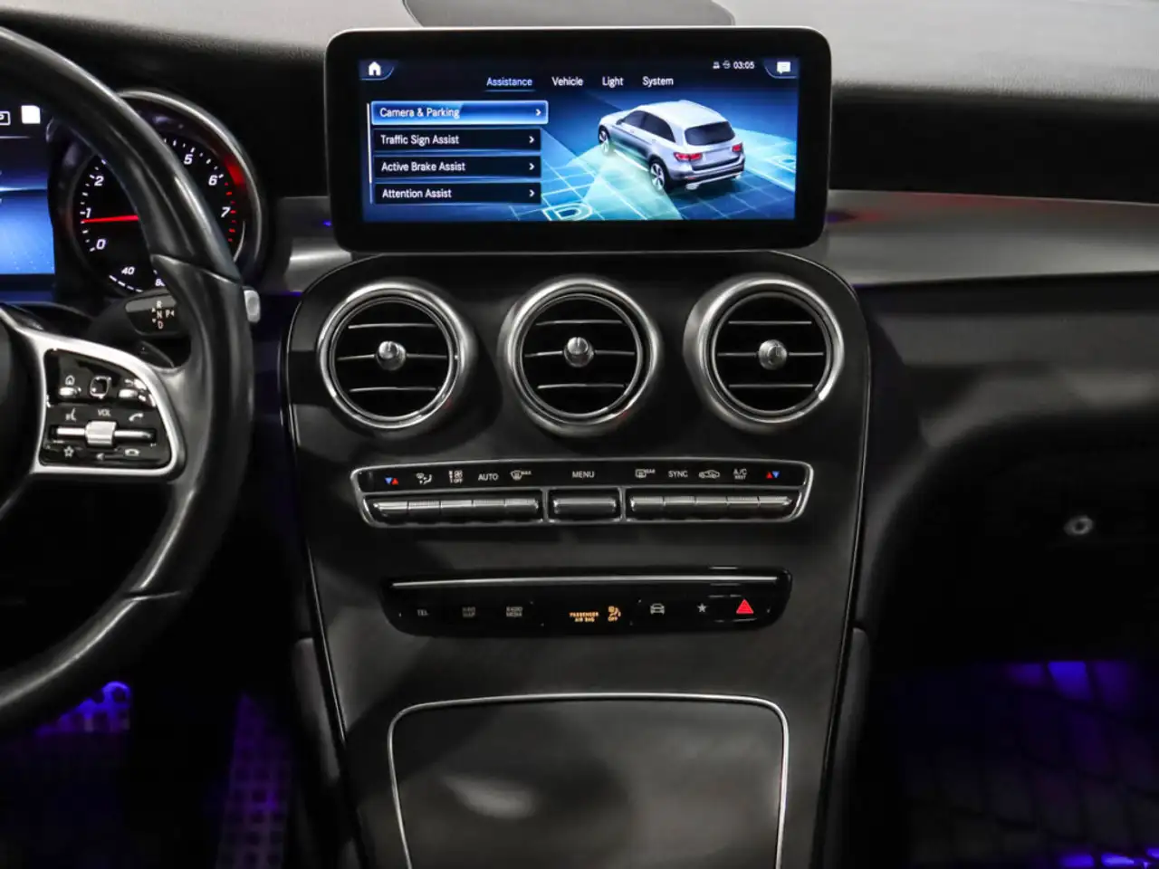 Mercedes-Benz GLC снимка Mercedes-Benz GLC
