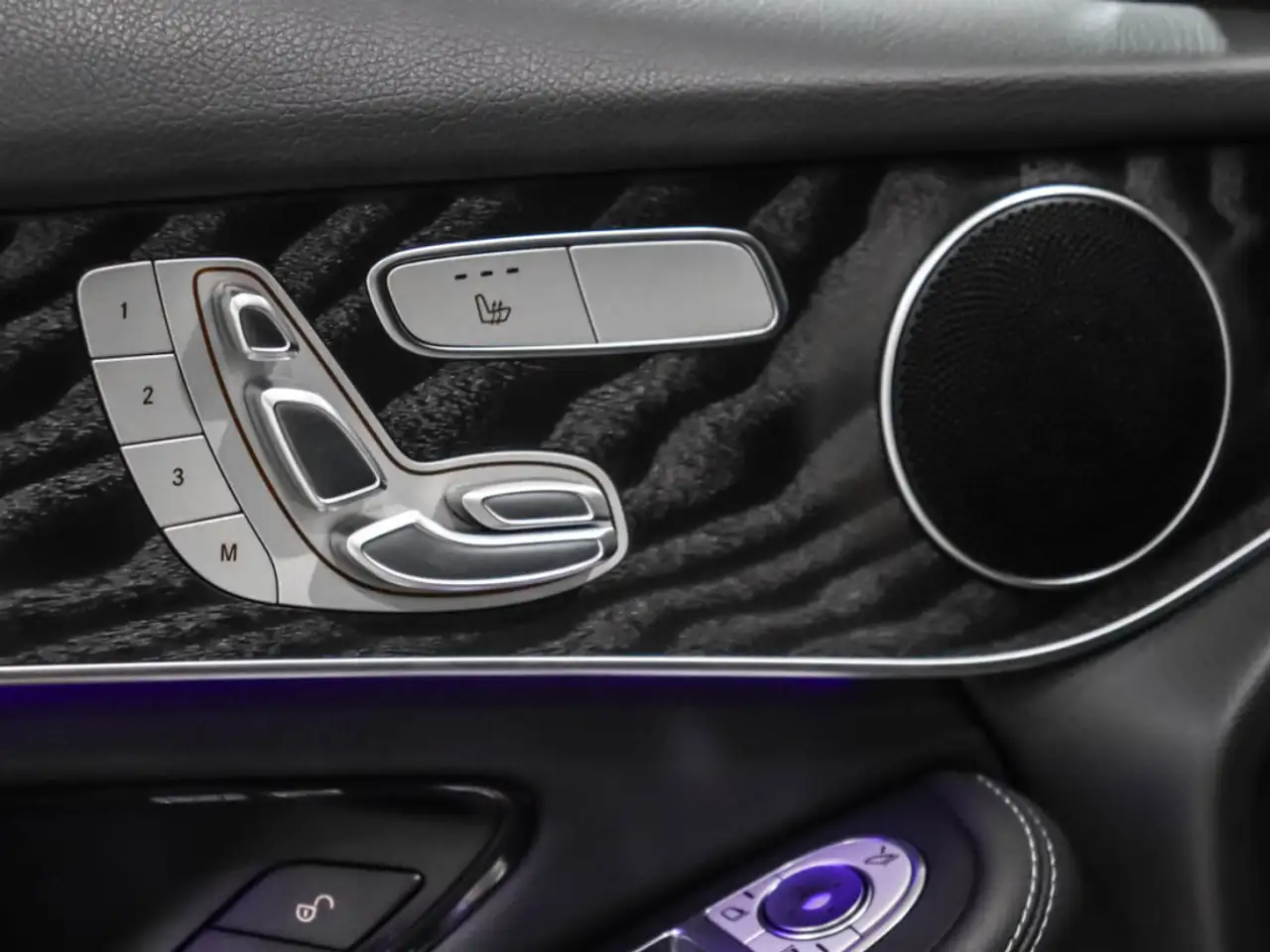 Mercedes-Benz GLC снимка Mercedes-Benz GLC