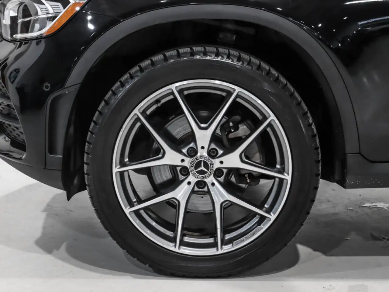 Mercedes-Benz GLC снимка Mercedes-Benz GLC