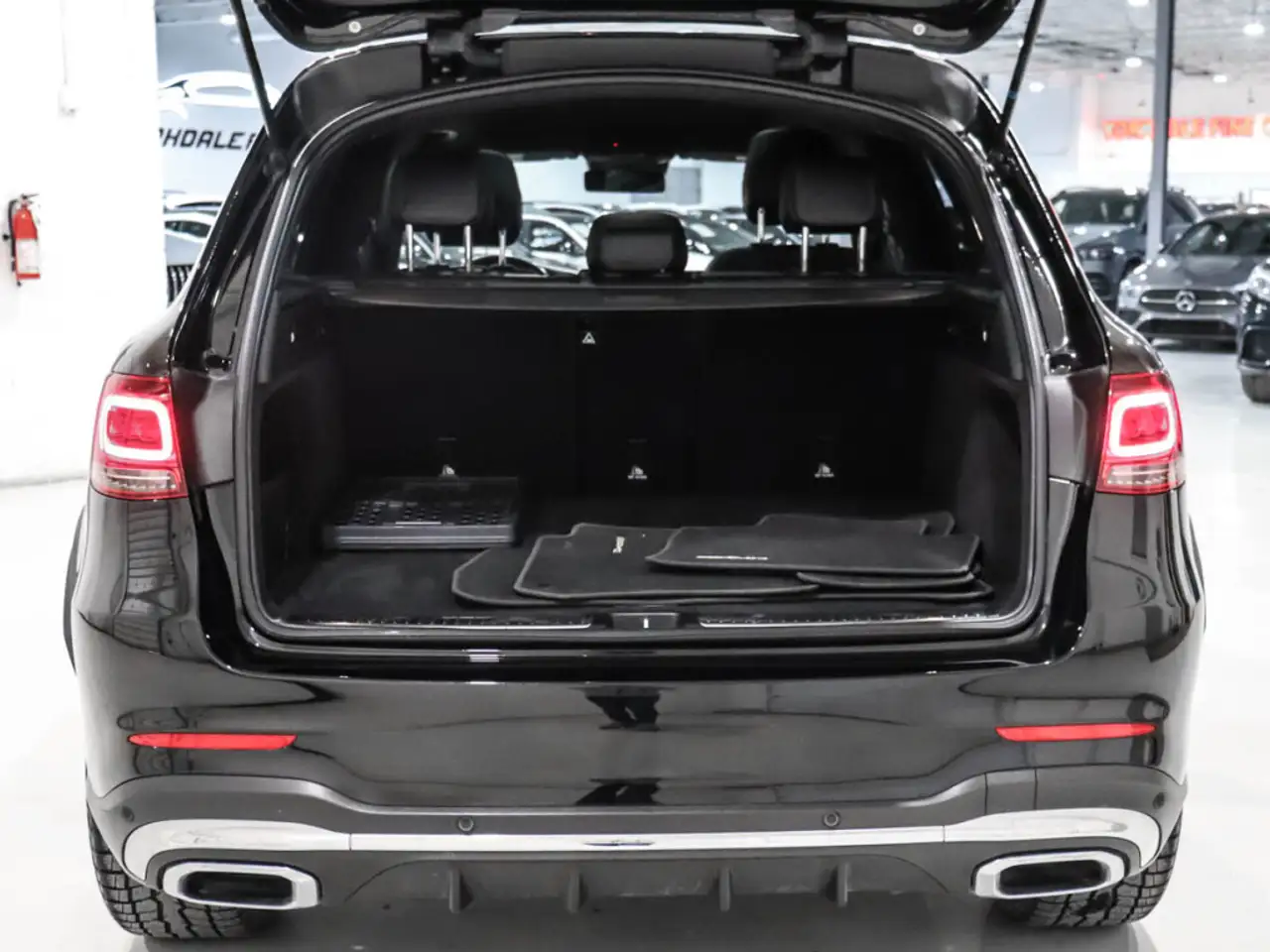 Mercedes-Benz GLC снимка Mercedes-Benz GLC