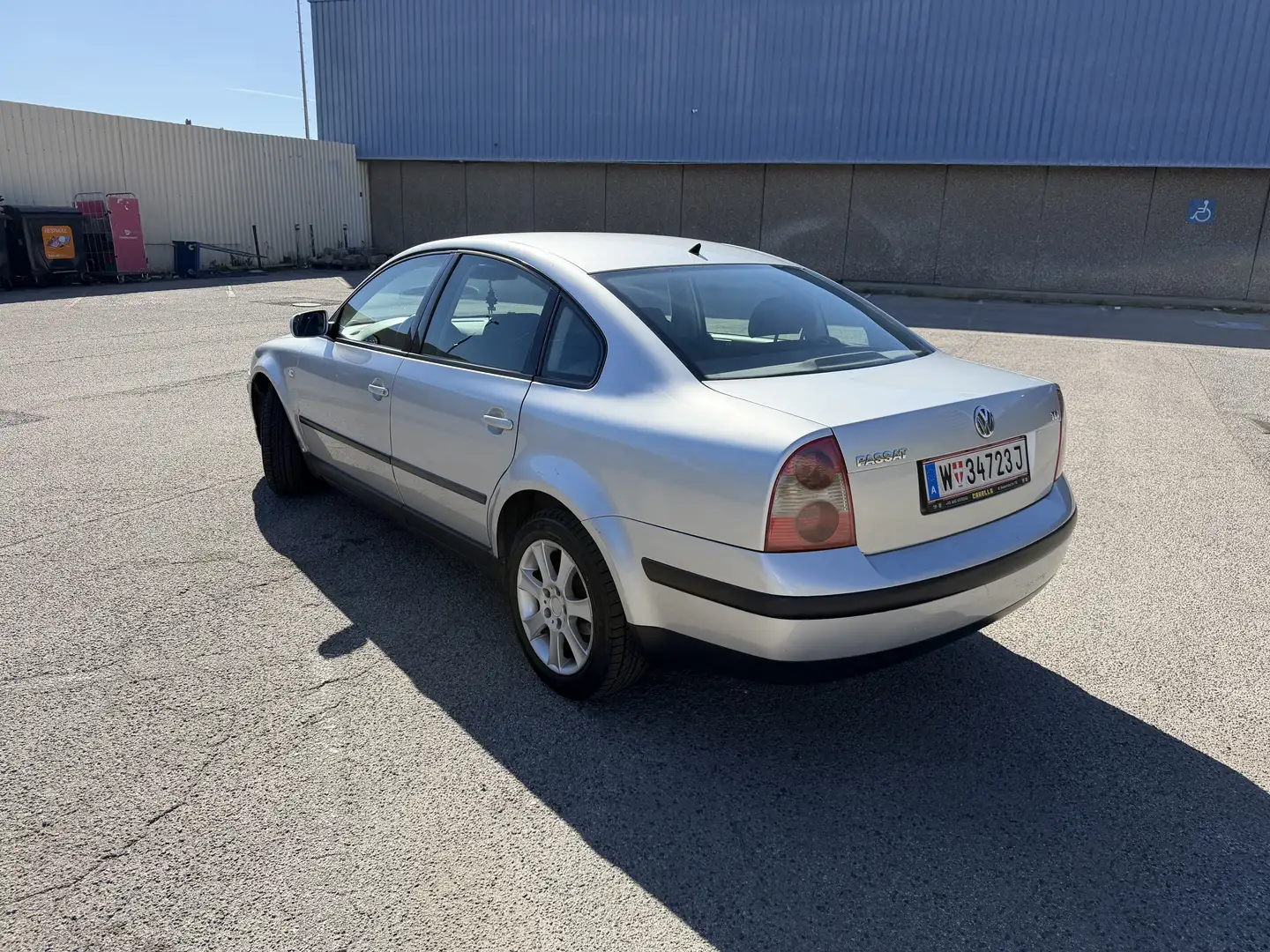 Volkswagen Passat 1,9 TDI PD Highline - 2