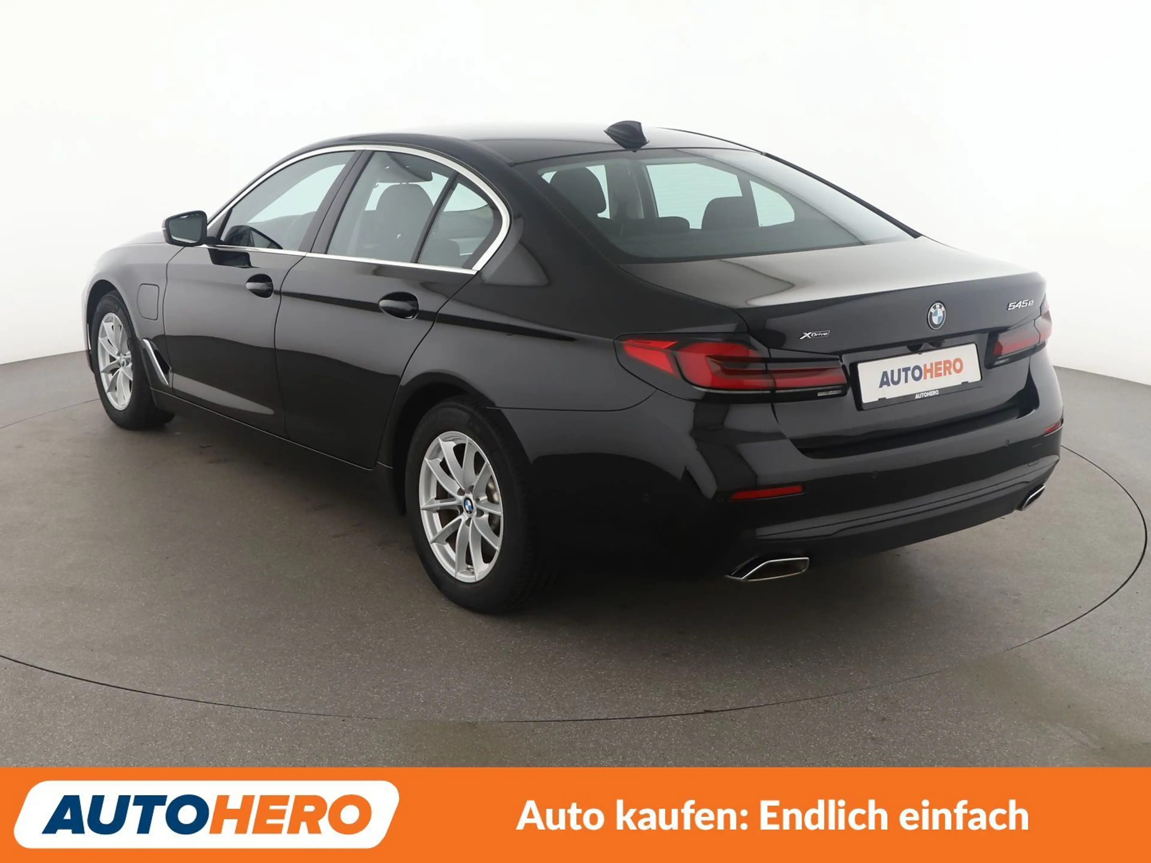 BMW 545 545e xDrive Aut.*NAVI*LED*360CAM*HUD*SHZ*ACC* — photo 4