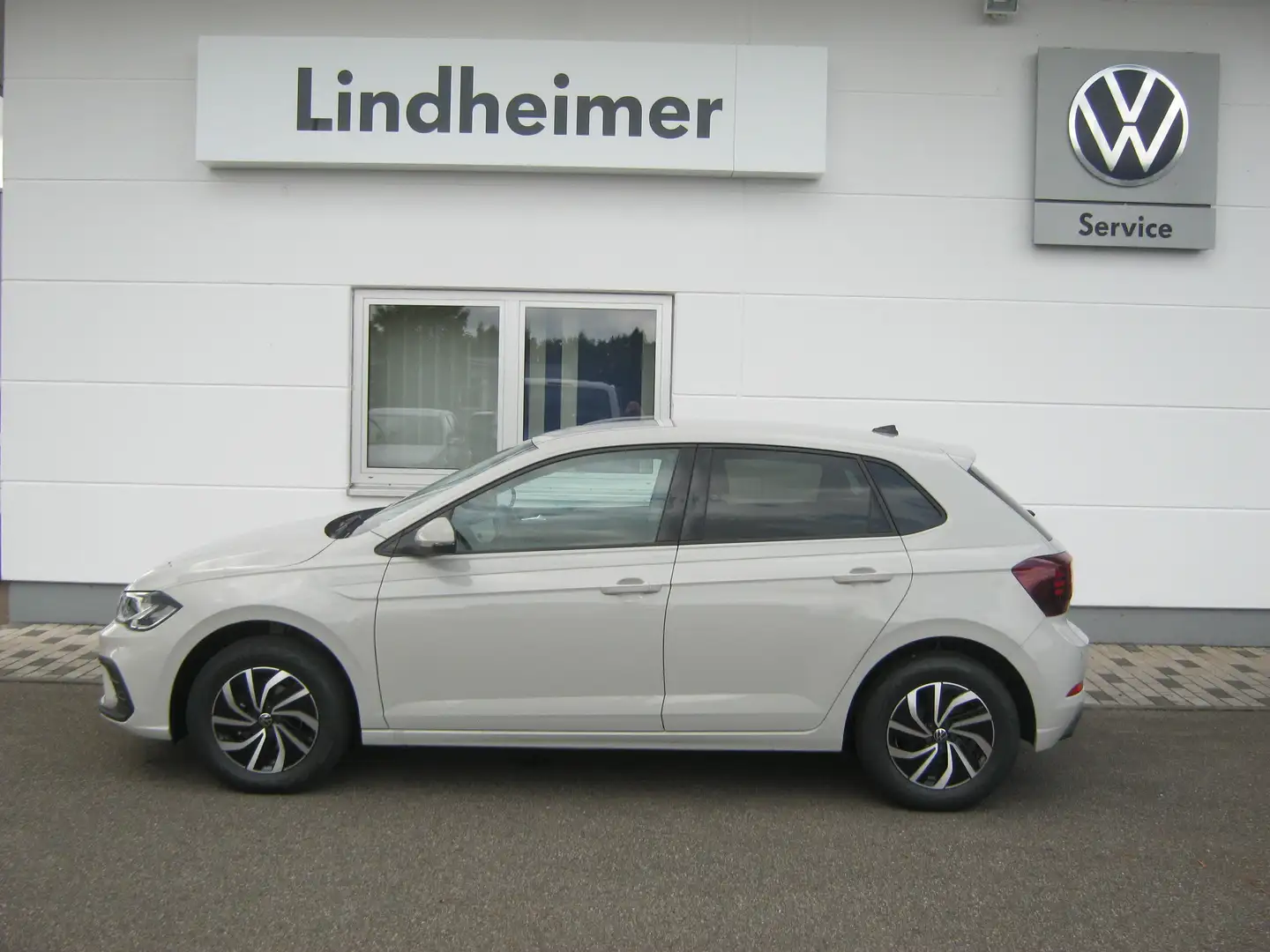 Volkswagen Polo Life ACC/DSG/PDC/Kamera/Sitzheiz./Klima/Alu Grau - 1