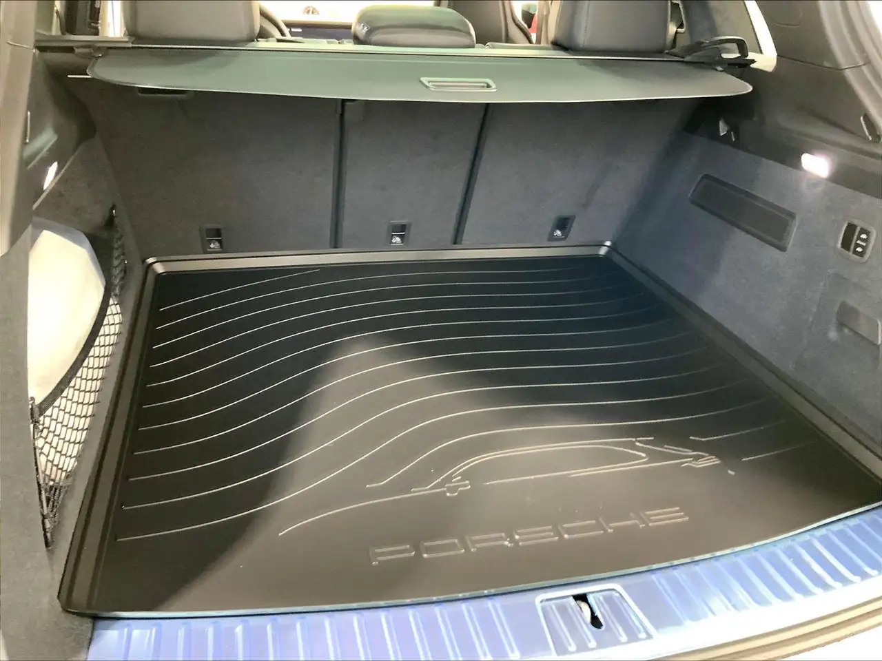 Porsche Cayenne снимка Porsche Cayenne