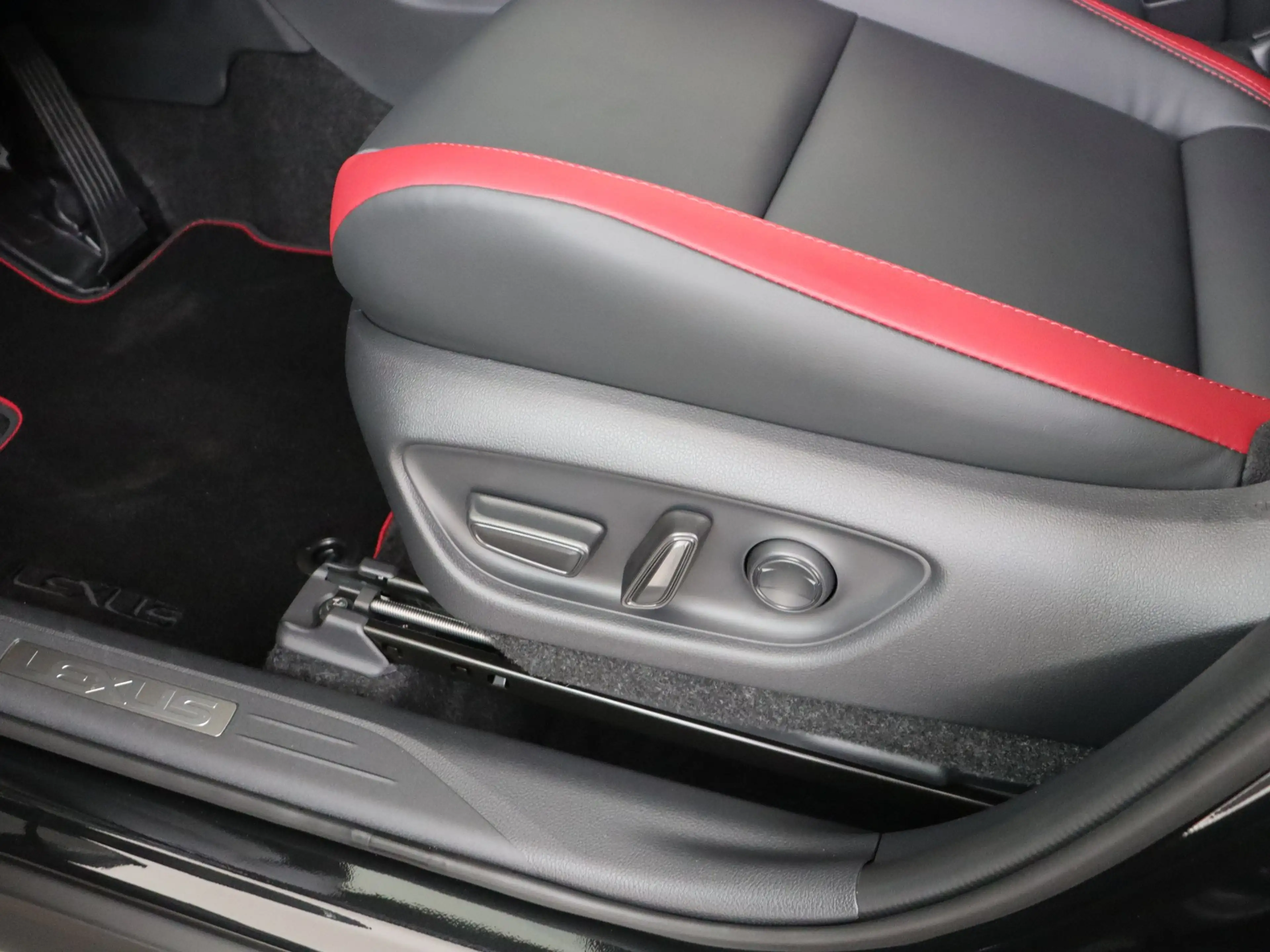 Lexus LBX 35th Edition Gelimiteerd Leverbaar! — photo 11