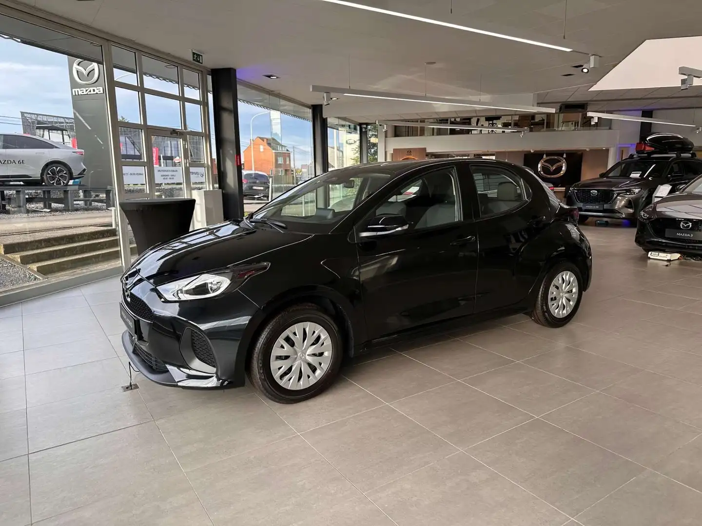 Mazda 2 2 Hybrid Prime-Line Noir - 1
