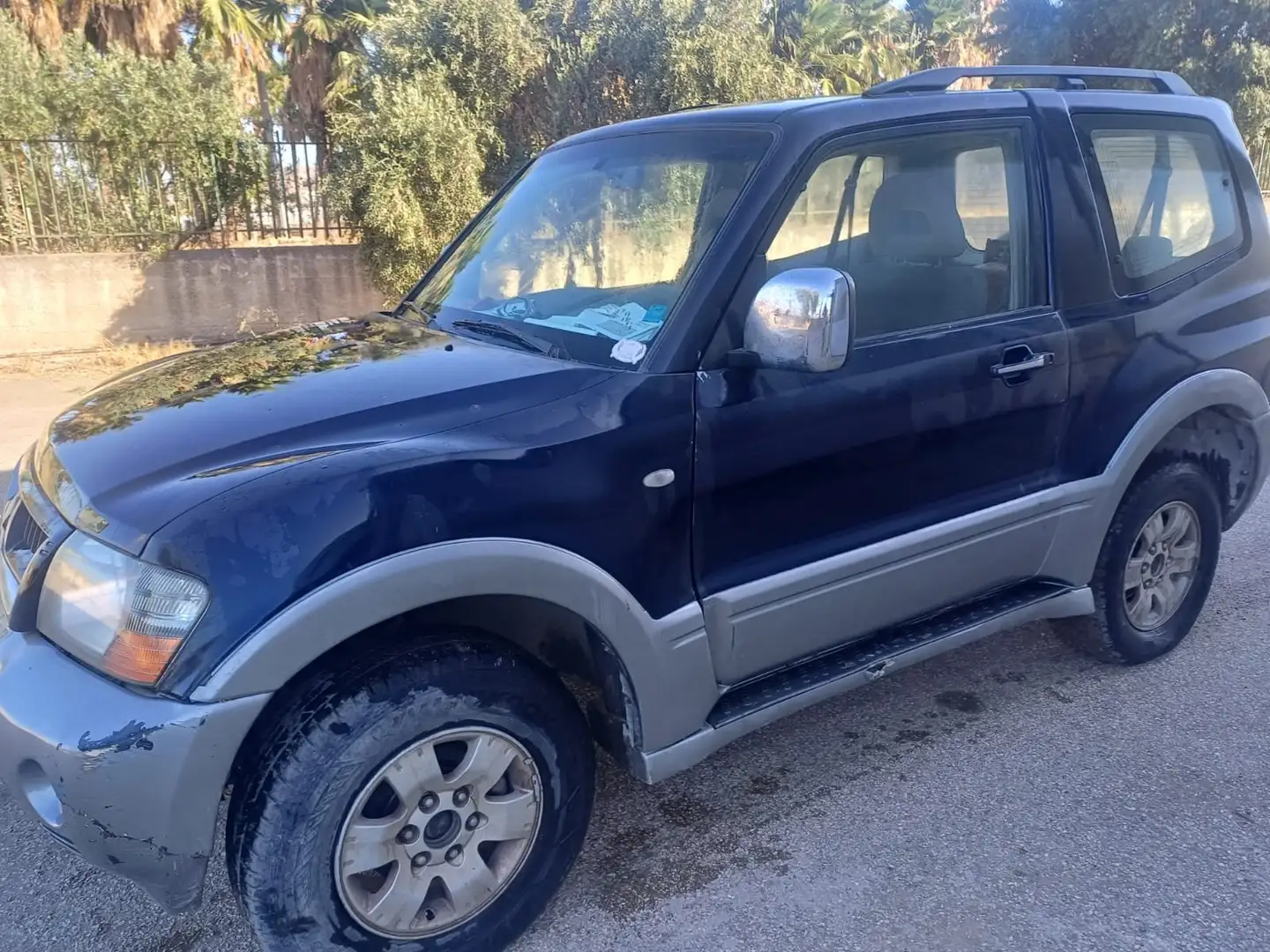 Mitsubishi Pajero Pajero 3p 3.2 tdi 16v di-d GLS Gris - 2