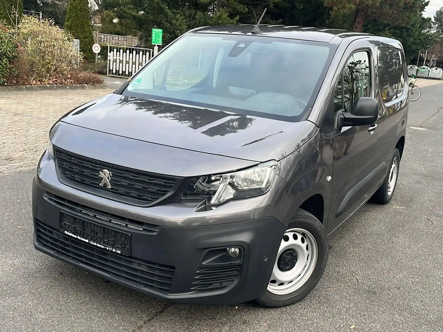 Peugeot Partner Asphalt L1/Kamera/1Hand/Pdc/Klima - 1