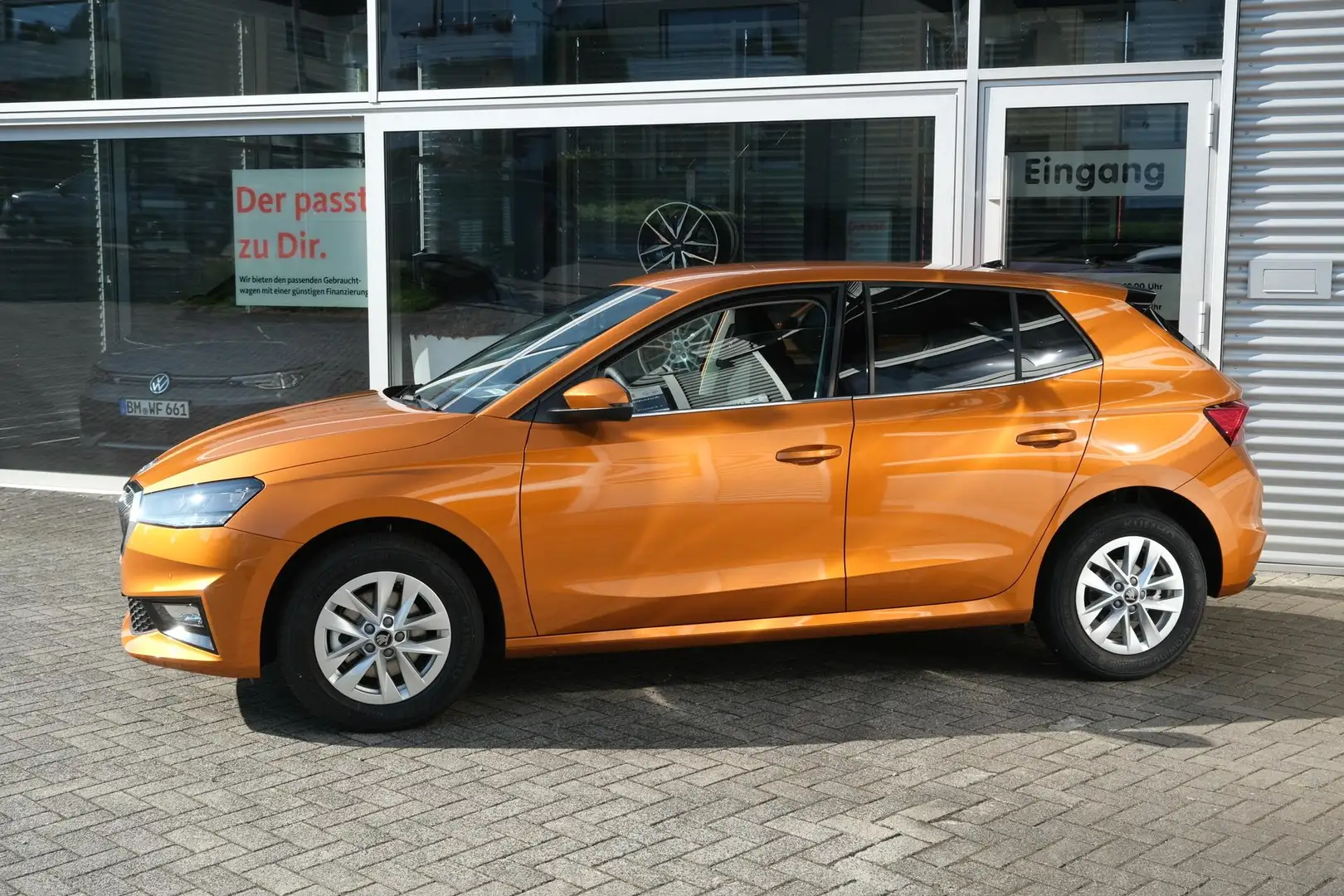 Skoda Fabia 1.0 TSI DSG Top Selection Kamera LED App-Navi C... Orange - 2