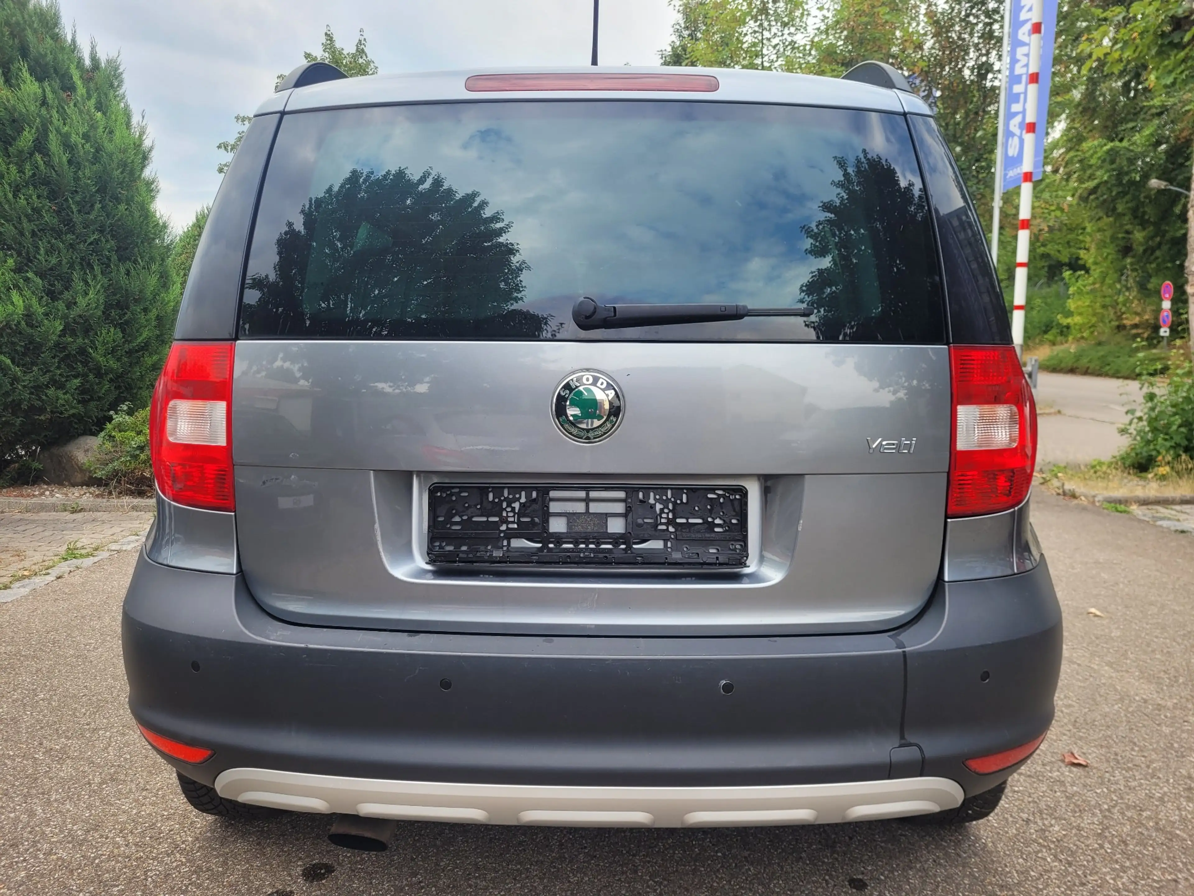 Skoda Yeti Ambition *1.Hand / Klimaauto. / Automatik* — photo 4