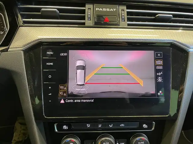Volkswagen Passat Alltrack view 12