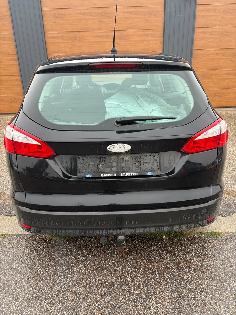 Ford Focus Traveller Trend 1.6 TDCi DPF Powershift Schwarz - 2