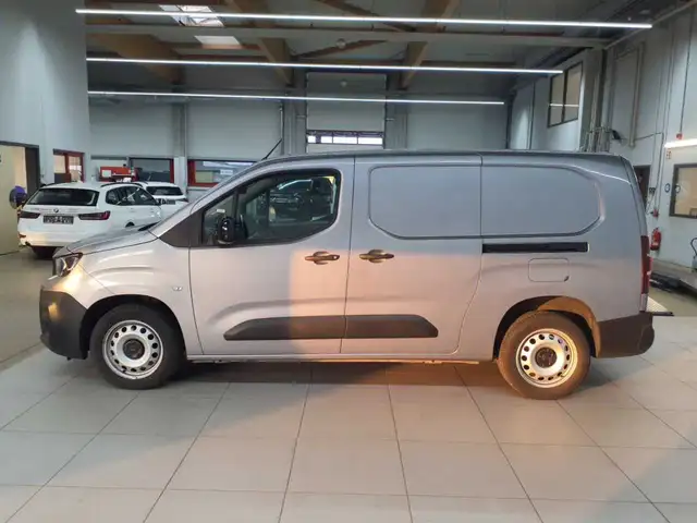 Peugeot Partner view 6