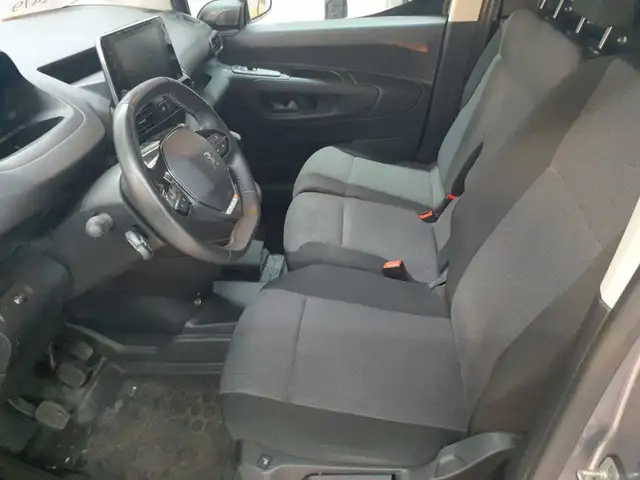 Peugeot Partner view 13