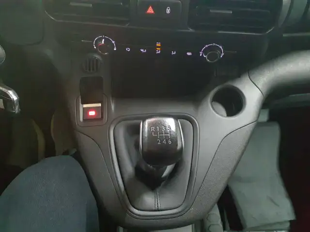 Peugeot Partner view 14
