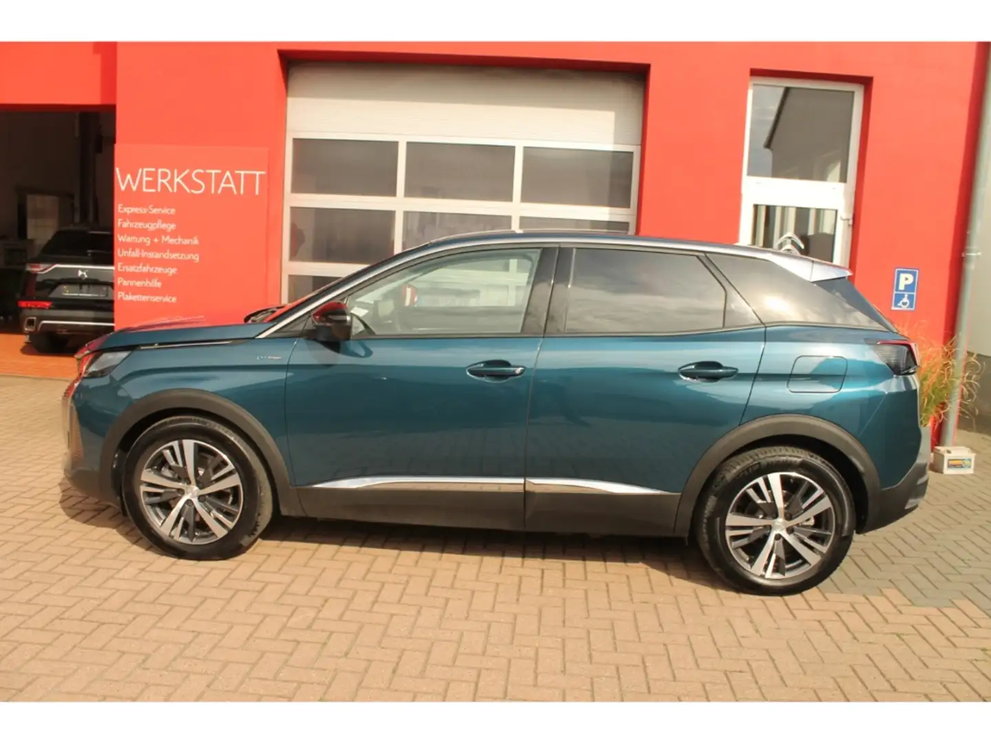 Peugeot 3008 Hybrid 225 Allure Kamera Navi DAB LED Apple Blau - 2
