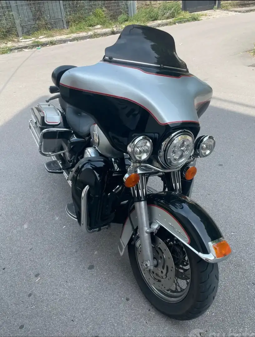 Harley-Davidson Electra Glide full Nero - 1