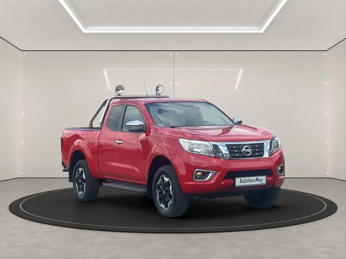 Nissan Navara NP300 N-Connecta King Cab 4x4 Rood - 1