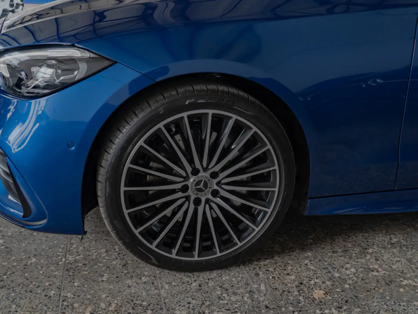 Mercedes-Benz C 180 AMG-Sport/360/Pano/Night/AHK/Memo/19' Modrá - 2