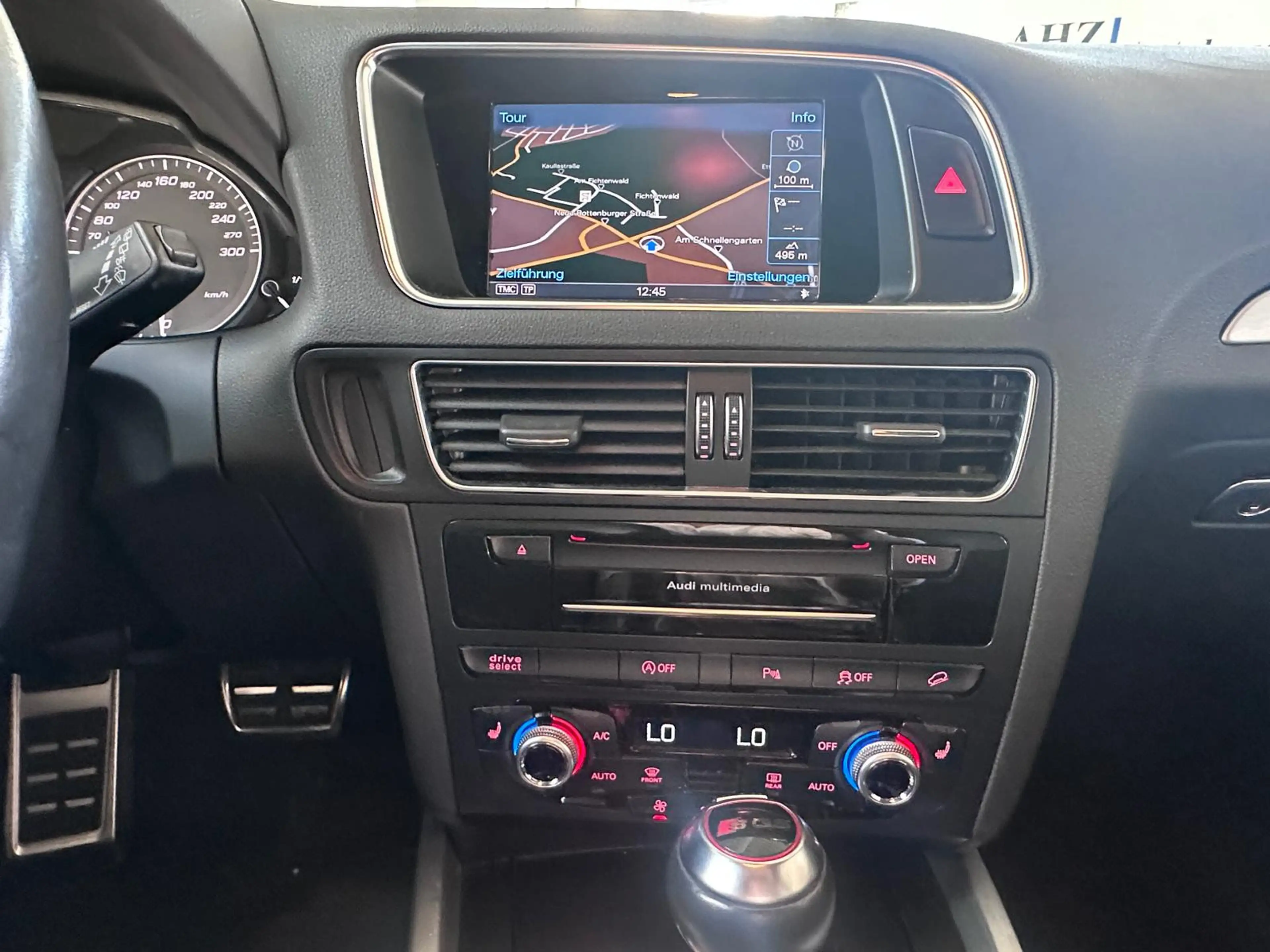 Audi SQ5 3.0 TDI competition quattro AHK PANO STANDHZ — photo 14