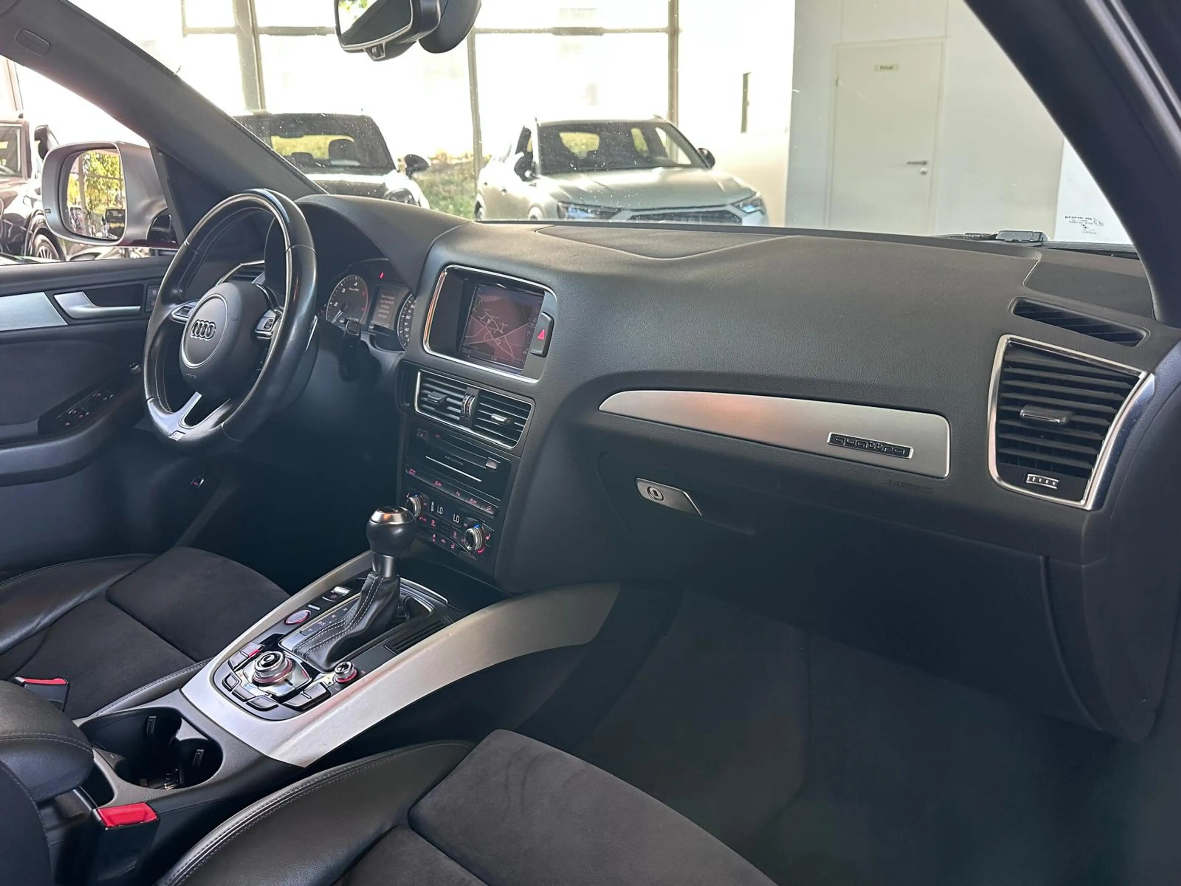 Audi SQ5 3.0 TDI competition quattro AHK PANO STANDHZ — photo 10