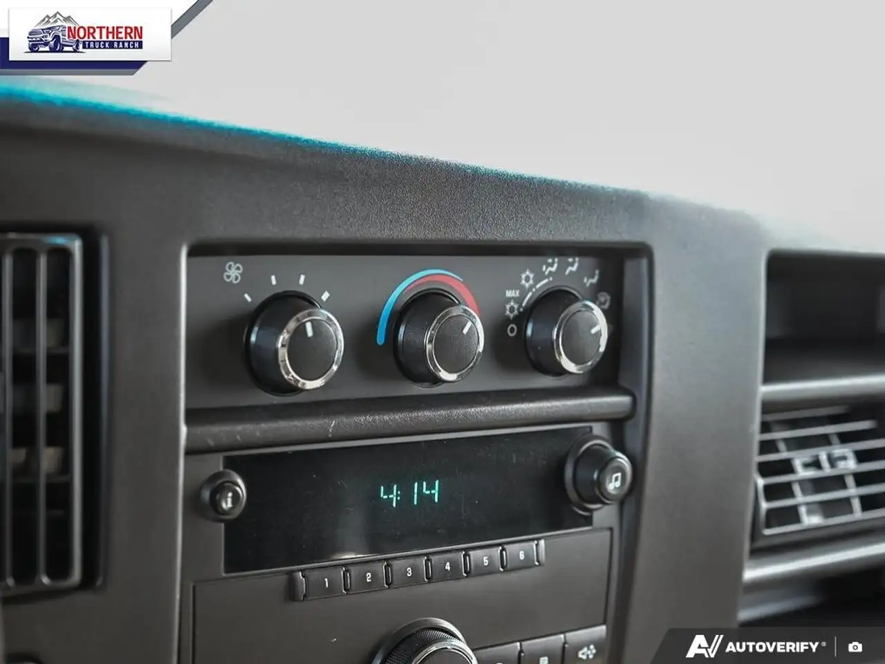 Chevrolet Express 1500 снимка Chevrolet Express 1500
