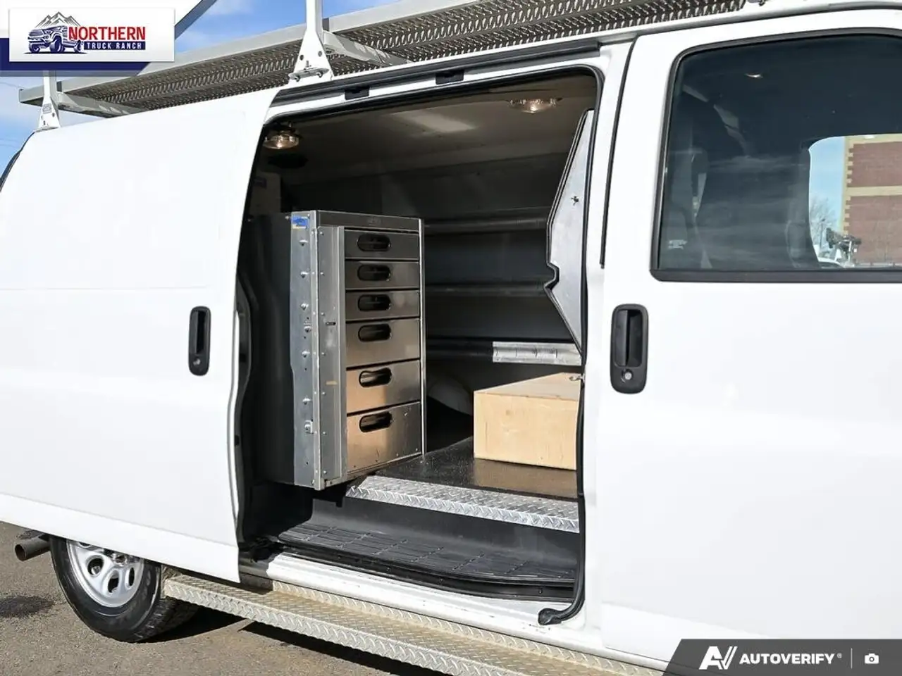 Chevrolet Express 1500 снимка Chevrolet Express 1500