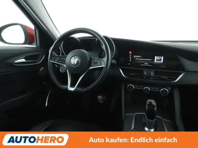 Alfa Romeo Giulia view 13