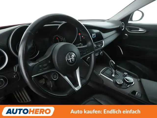 Alfa Romeo Giulia view 11