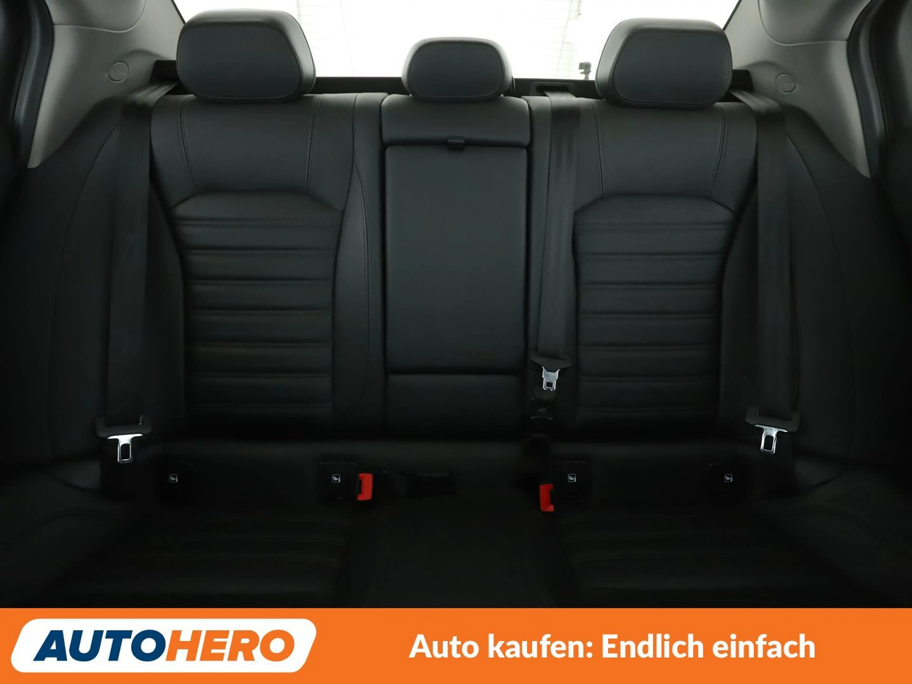 Alfa Romeo Giulia 2.2 JTDM Lusso Aut.*NAV*BI-XENON*ACC*CAM*PDC* — photo 14