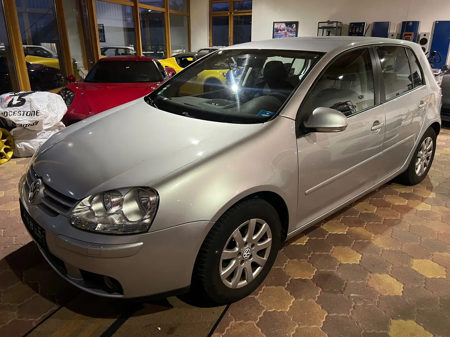 Volkswagen Golf Comfortline Silber - 1