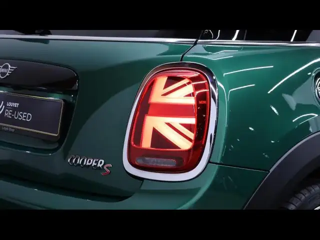 Mini Cooper Cooper view 9