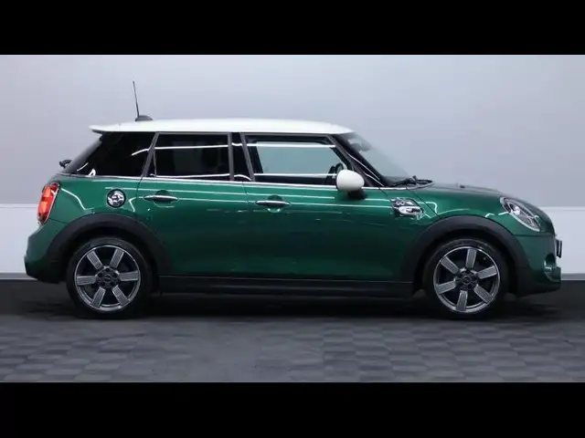 Mini Cooper Cooper view 4