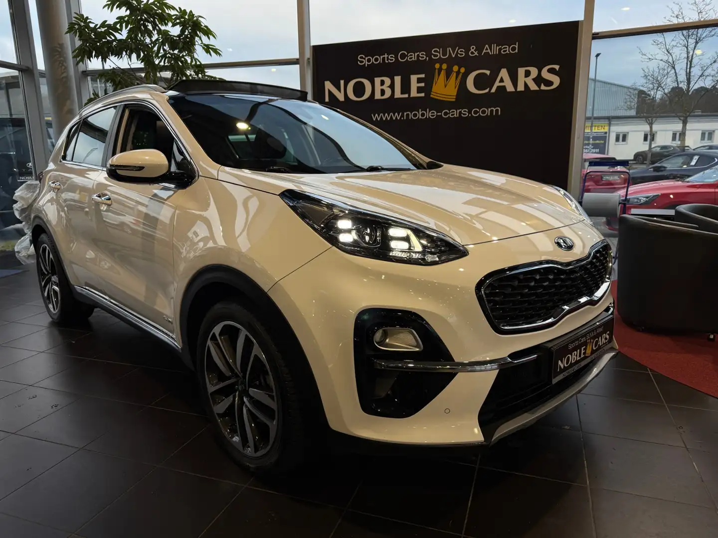Kia Sportage Platinum Edition AWD PANO 360° ACC Weiß - 1