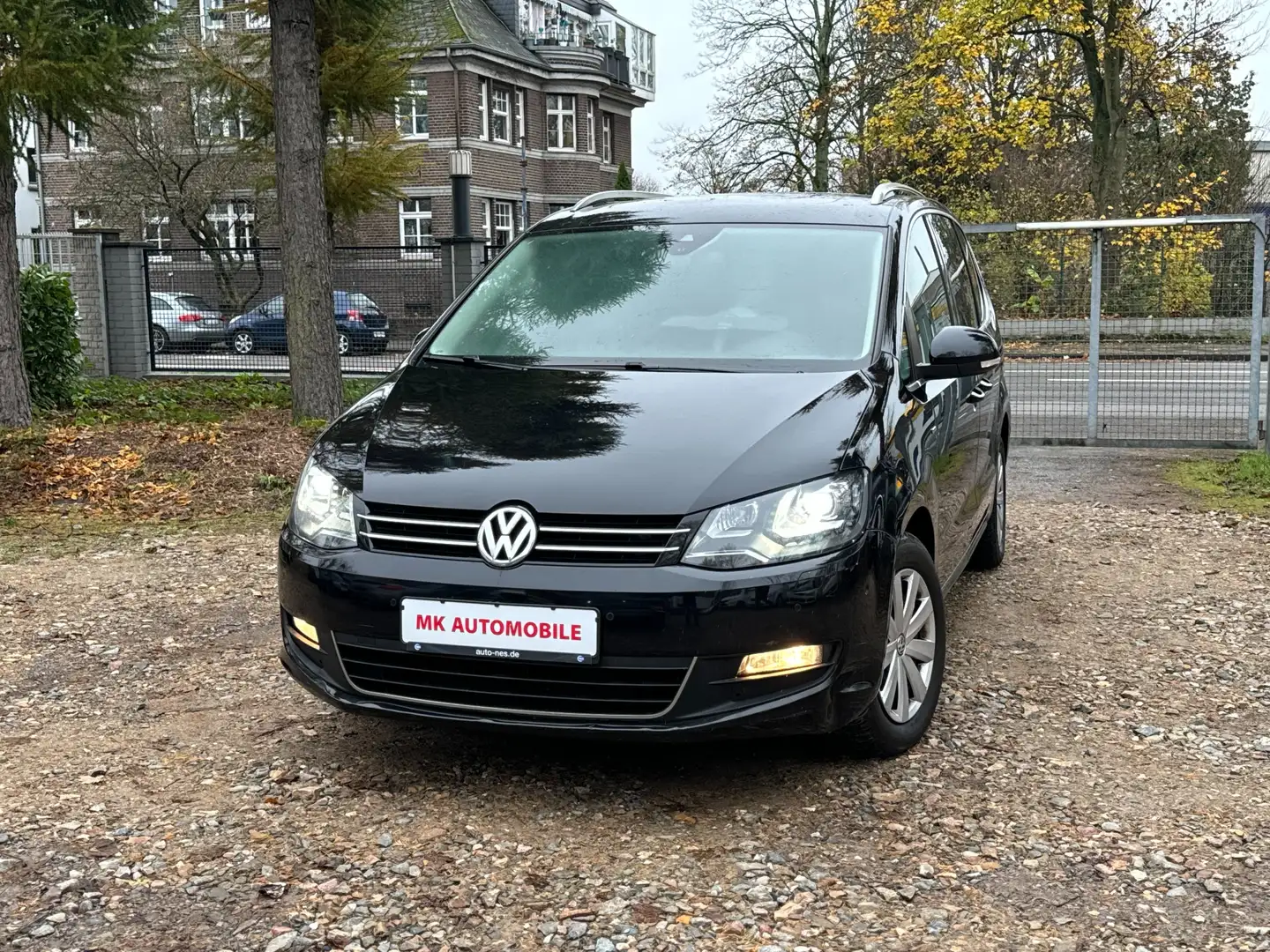 Volkswagen Sharan Cup BMT*Standheizung*Service Neu* Schwarz - 1